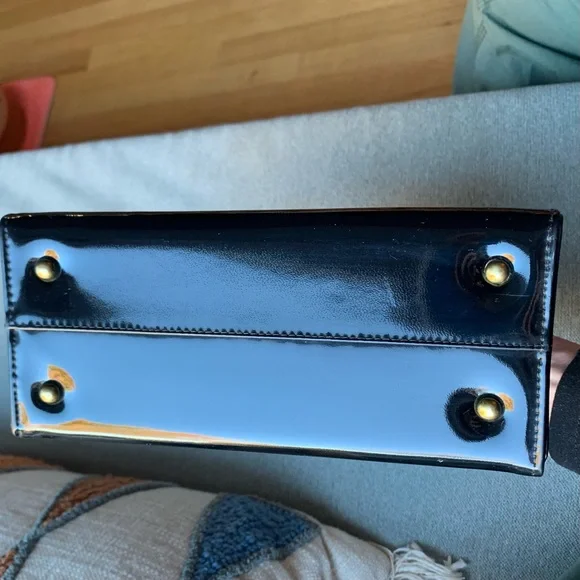 Vintage patent leather bag - Picture 4 of 10